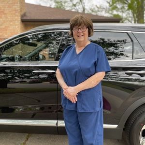 Meet your Posher, Annette